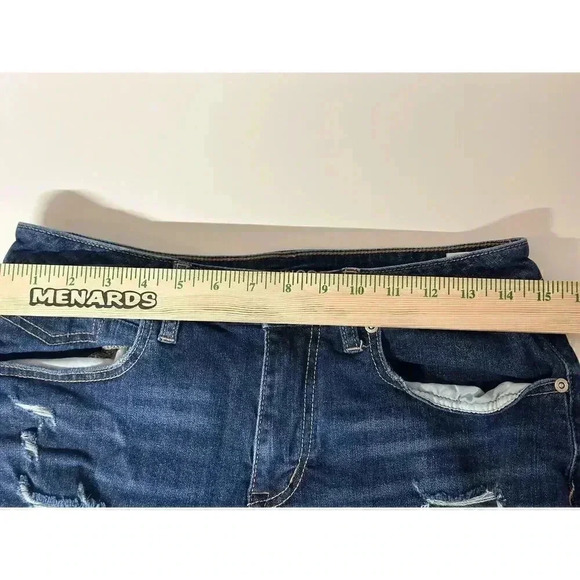Maurice Women’s Denim Shorts Size 8 Distressed Fringe Hem - Picture 5 of 7